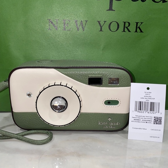 Kate Spade Camera Wristlet NWT - Picture 8 of 11